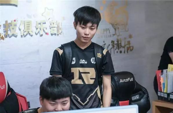 择在对阵巴 择在对阵巴